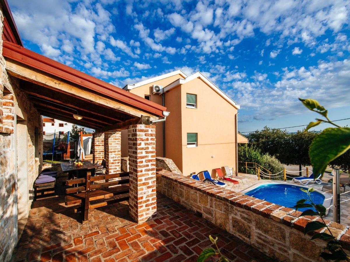 Splendid Holiday Home In Jasenice Maslenica Exterior photo