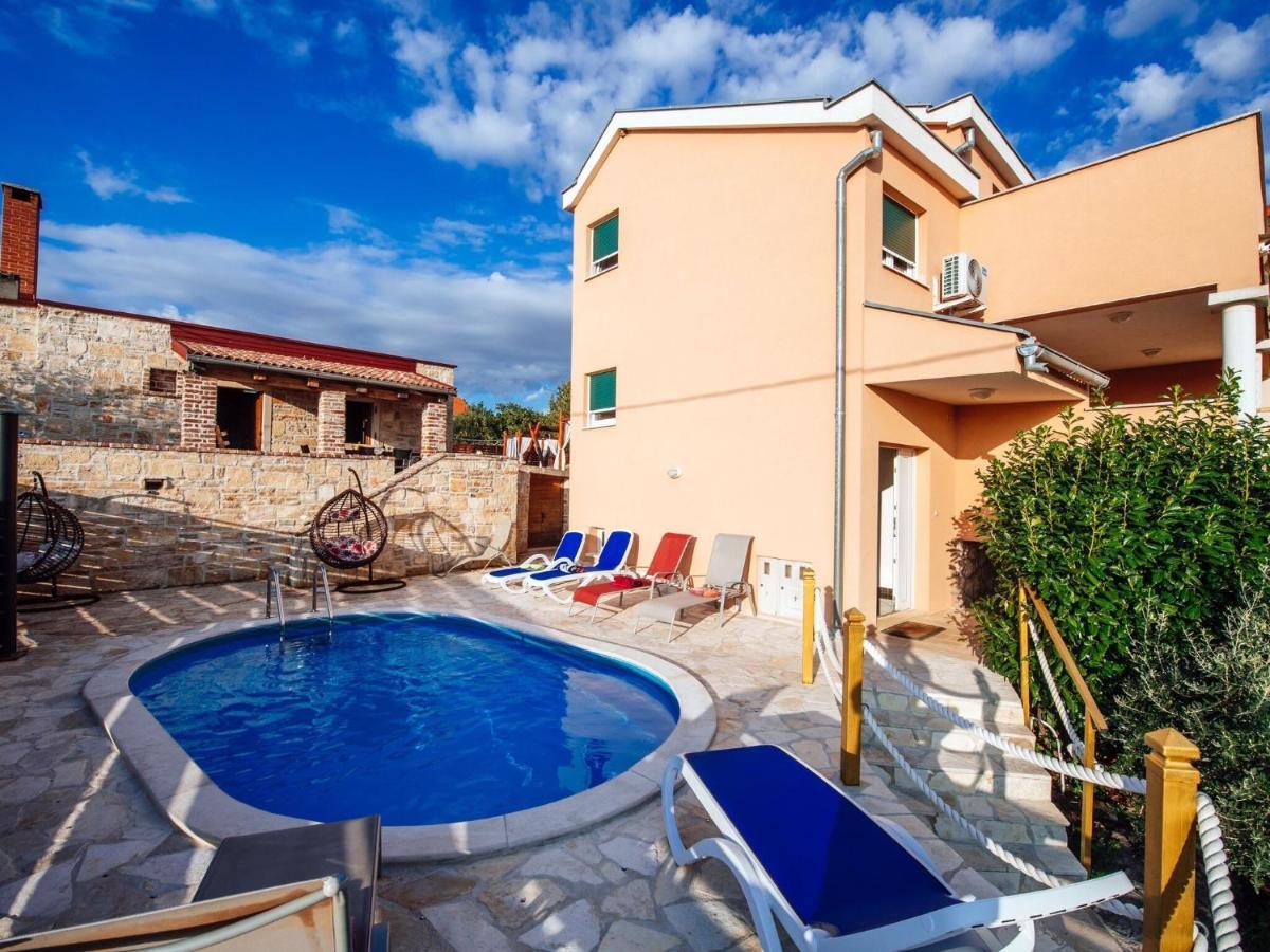 Splendid Holiday Home In Jasenice Maslenica Exterior photo